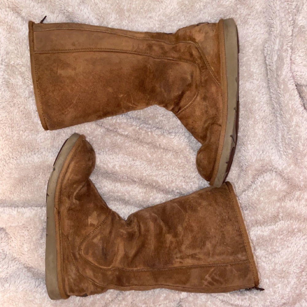 Chestnut Uggs with Zipper